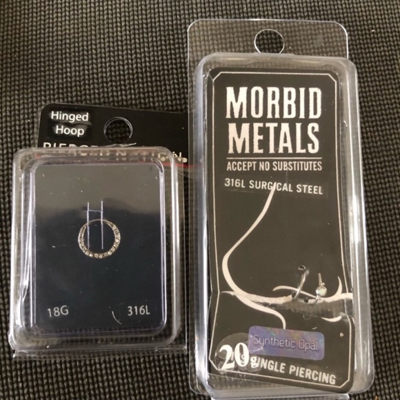 Two NEW (but opened) nasal piercing jewelry - Picture 1 of 7